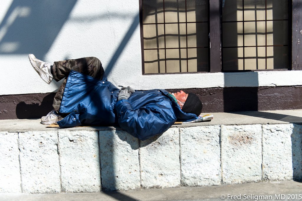 20150311_101106 D4S.jpg - Homeless in Tokyo